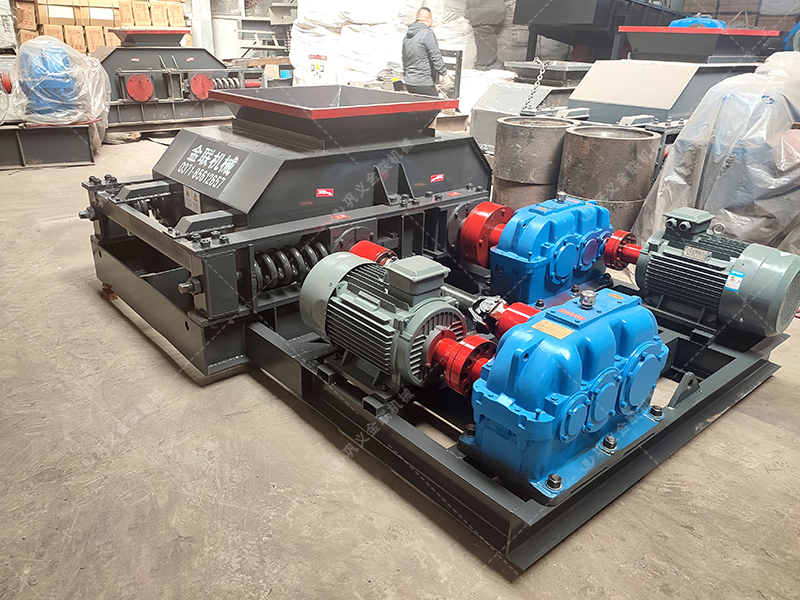 雙齒輥破碎機處理含雜原煤：專業優勢究竟比傳統設備強在哪？